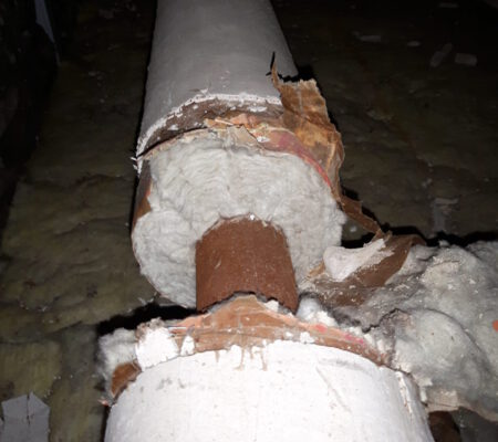 Heizungsrohr mit asbesthaltiger Dämmung