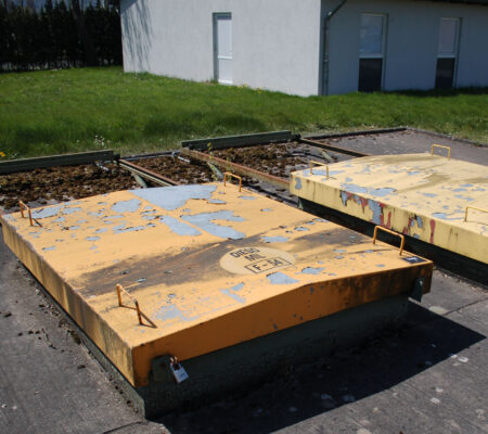 Unterirdischer Dieseltank auf einem alten Armeestützpunkt